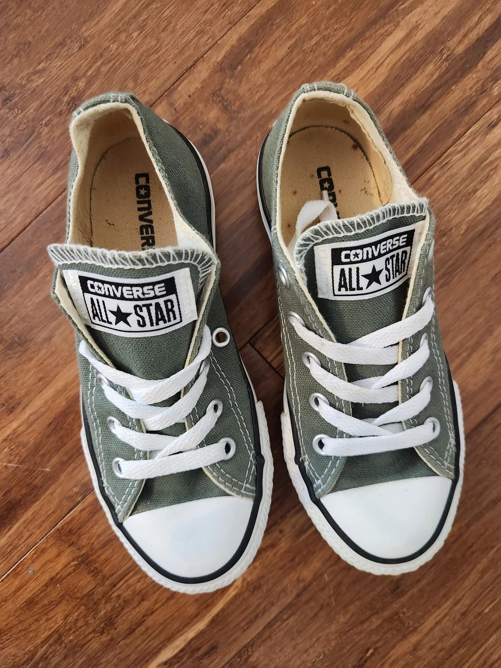 Converse Kid's Converse Chuck Taylor All Star Low Top Sneakers Shoes, Youth 12